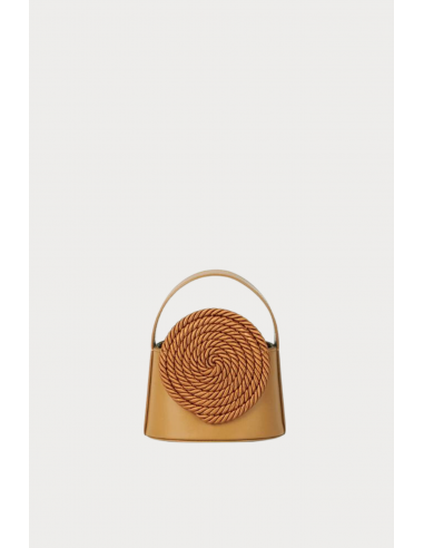 TOBACCO Mini Leather Handle Bag with Passementerie Details s'inspire de l'anatomie humaine